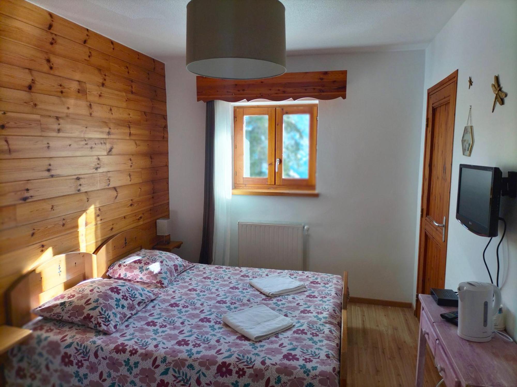 Auberge La Maison De Catherine Puy-Saint-Pierre Екстер'єр фото
